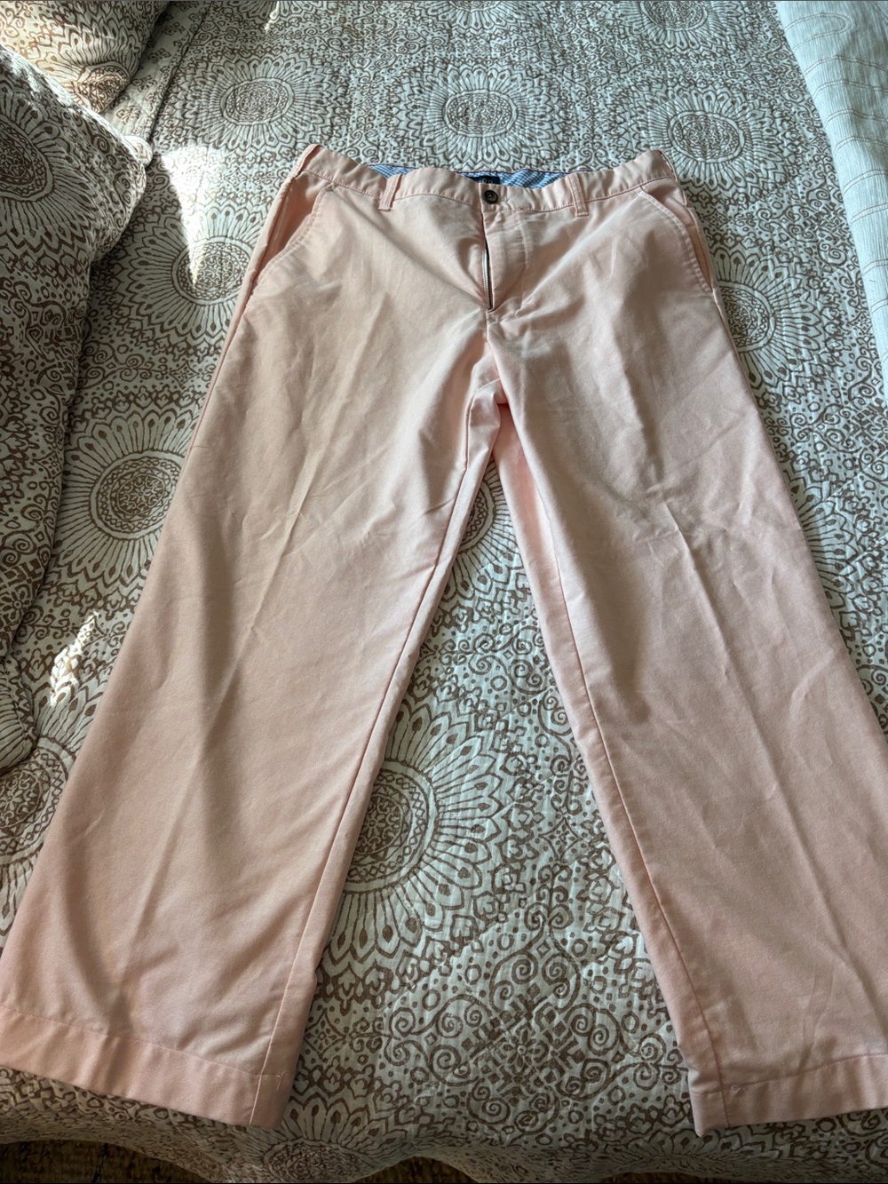 Men’s pink Izod pants